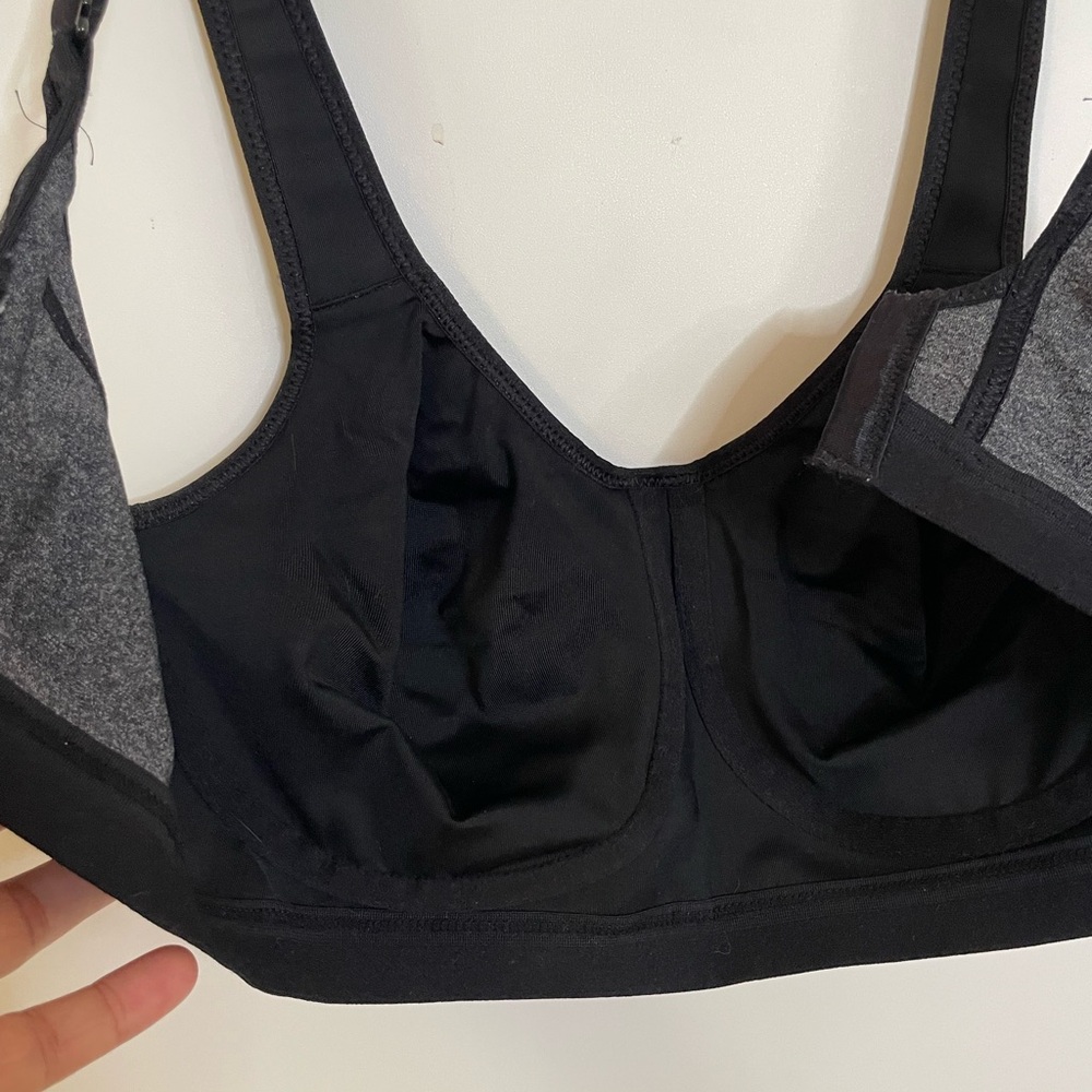 Wacoal Women’s Sports Underwire Bra 34D - Picture 3 of 6